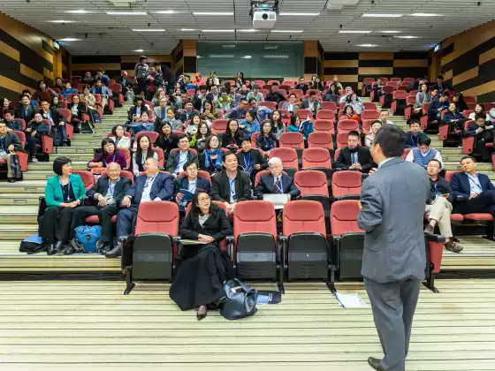 El mejor curso de presentación y oratoria para principiantes