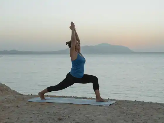 Yoga mở cho mọi người